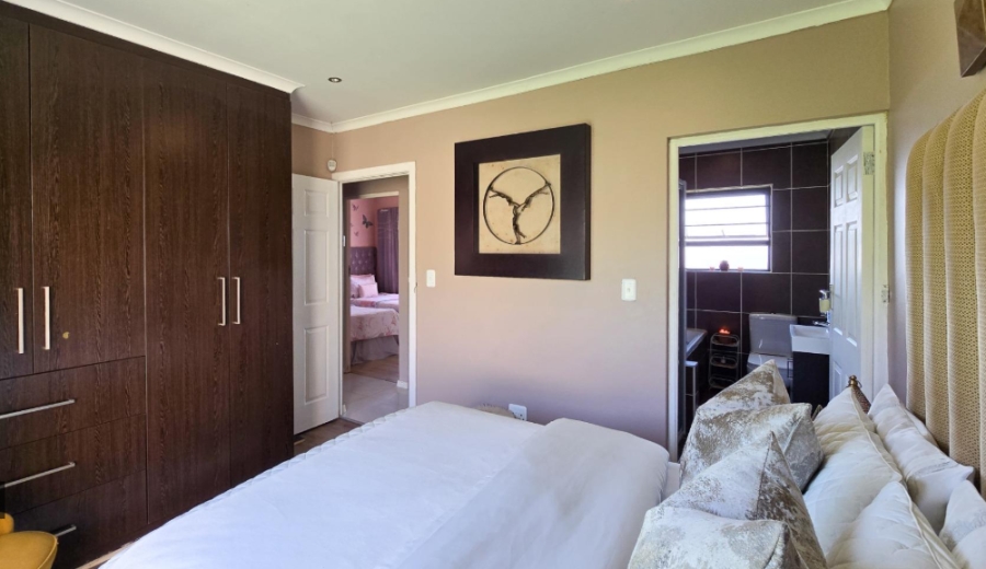 To Let 3 Bedroom Property for Rent in Gonubie Eastern Cape